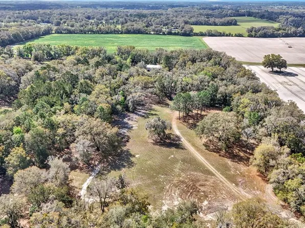 2580 NE 140th St, Citra, FL 32113