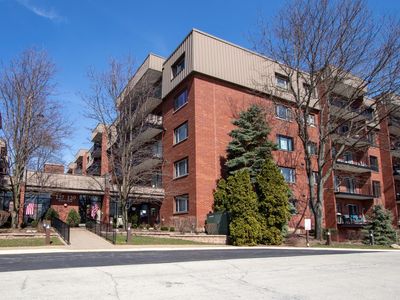 129 Acacia Cir Unit 405, Indian Head Park, IL, 60525