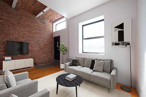 Rented by R New York | media 24