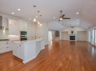 304 Galleon Dr, Virginia Beach, VA 23451