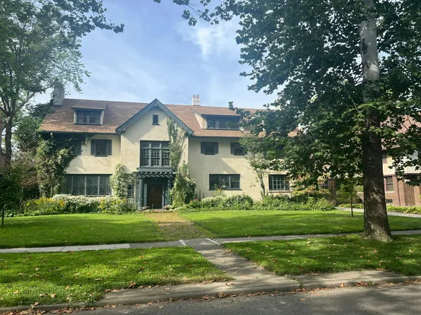 1441 Burns St, Detroit, MI 48214