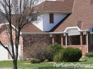 7624 Grand Oaks Cir, Lincoln, NE 68516