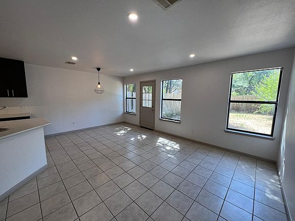 5th image of 9708 Sugar Hill Dr #B