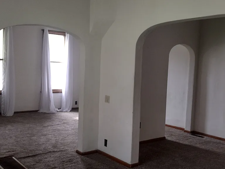 924 Kearney St — Photo 3