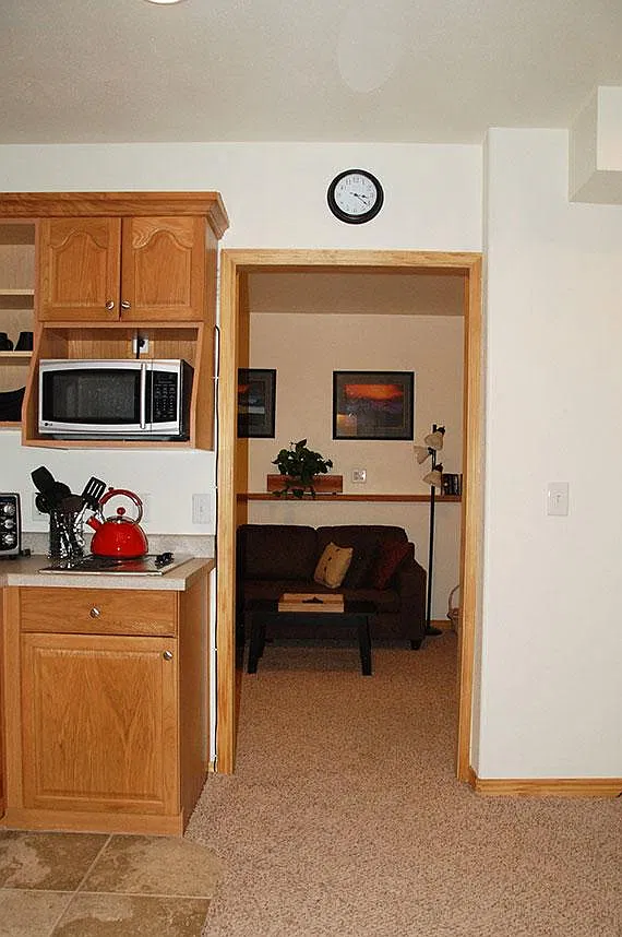 1484 Willow Loop — Photo 3