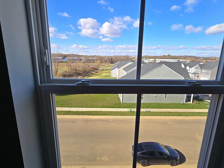 1344 Red Clover Ln — Photo 25