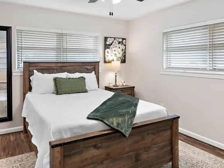 1302 Meadow Lark St — Photo 9