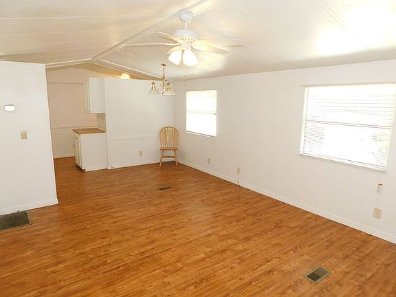 2nd image of 109 Smithwood Dr