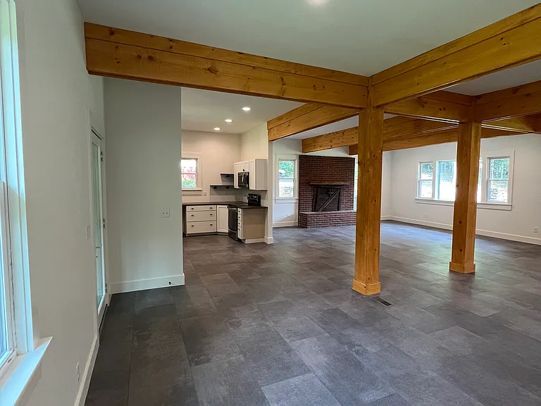 101 Eastwood Ave — Photo 17