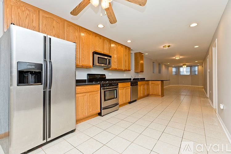 1st image of 1937 N Sawyer Ave #G1