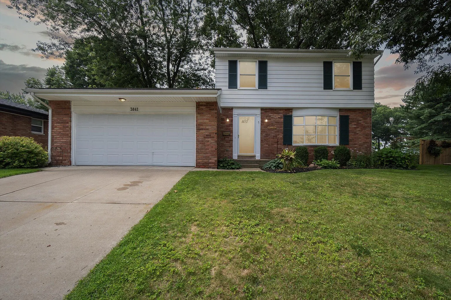 3841 Westchester Blvd photo 1