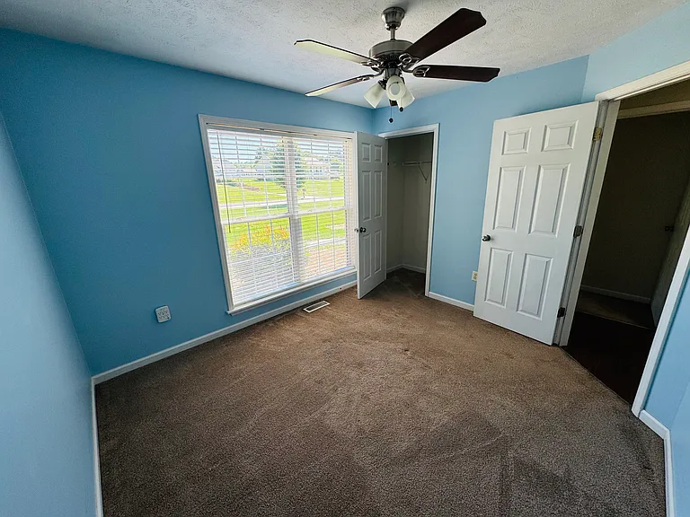 6832 Greenbrook Dr — Photo 18