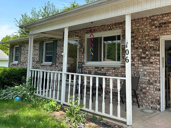 106 N Behrens Ave, Washington, IL 61571