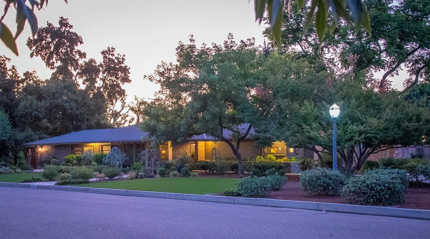 1300 W Westcott Ave photo 1