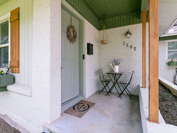 2nd image of 3505 Cromart St