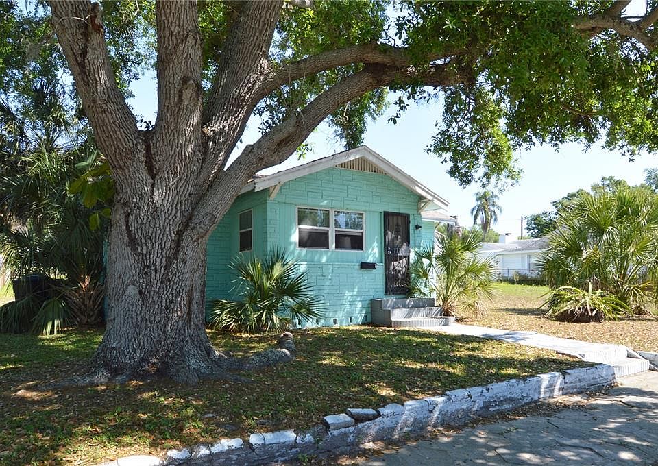 1st image of 2351 25TH AVENUE S