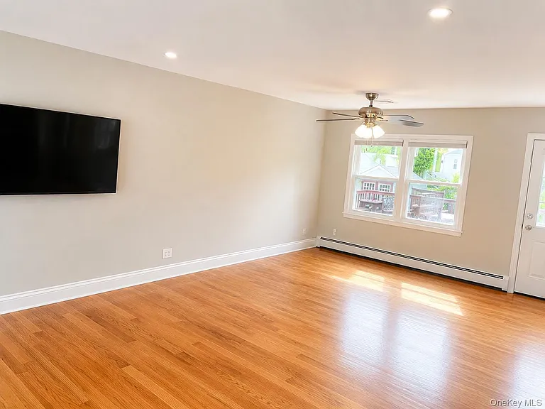 6 Sinclair Dr — Photo 16