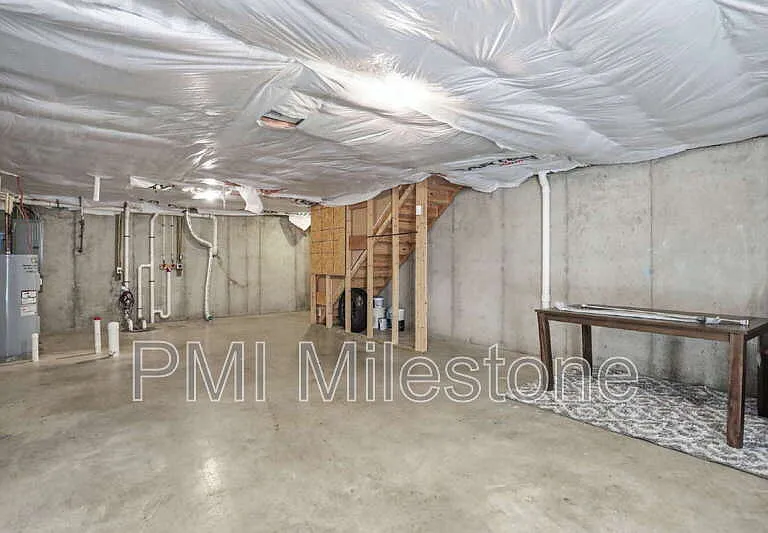 24 Mabel Ln — Photo 29