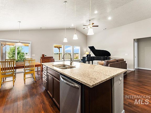 4th image of 17019 N Thomas Paine Way