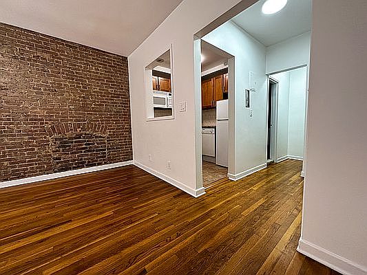 4th image of 49 W 88th St #1