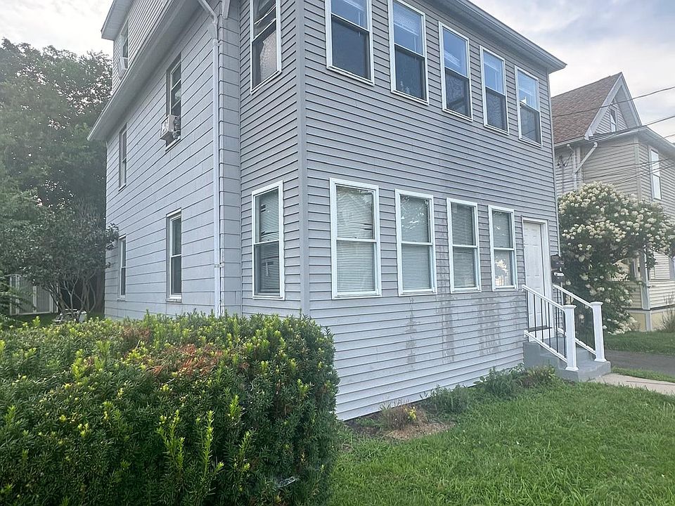 1st image of 38 Carlton St #1