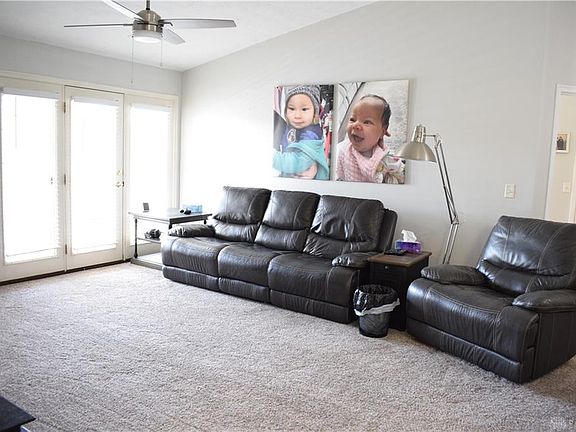 5th image of 3043 Cumberland Ln APT 208