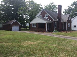 225 W North St, Mercer, PA 16137