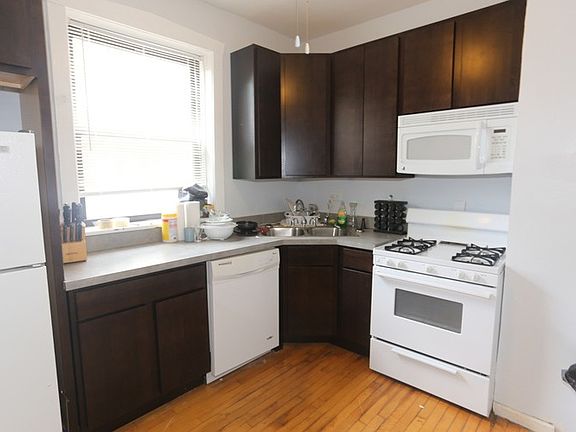 3rd image of 3502-08 W Grace St #35061