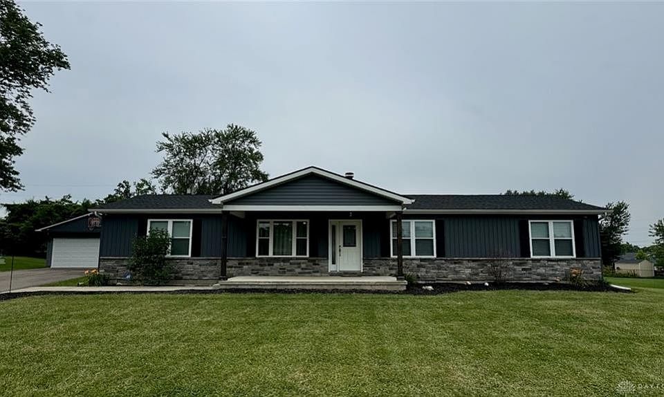 1st image of 4071 Rosehill Dr