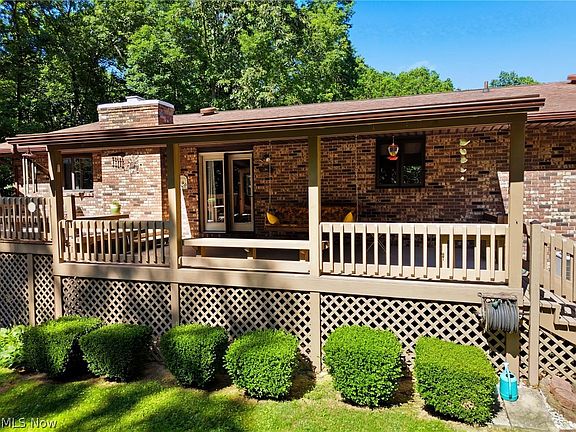 5th image of 445 Northlake Dr