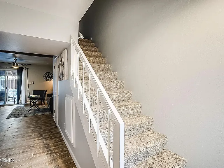4024 N Parkway Ave — Photo 8