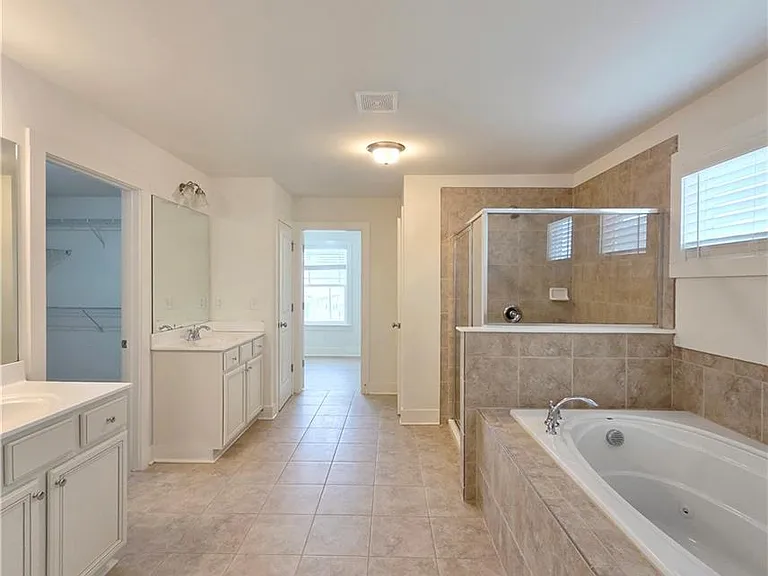 1170 Bar Harbor Pl — Photo 16