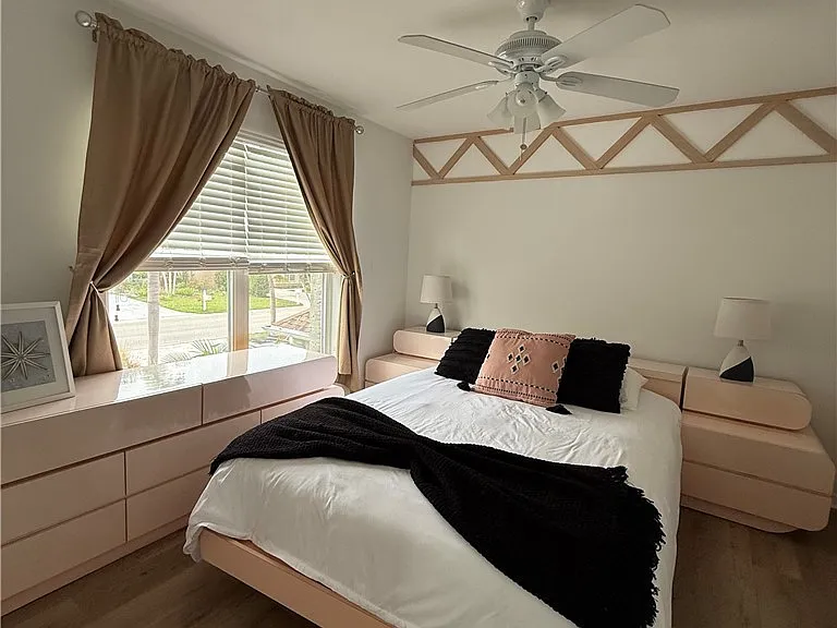 15009 Cloverdale Dr — Photo 14