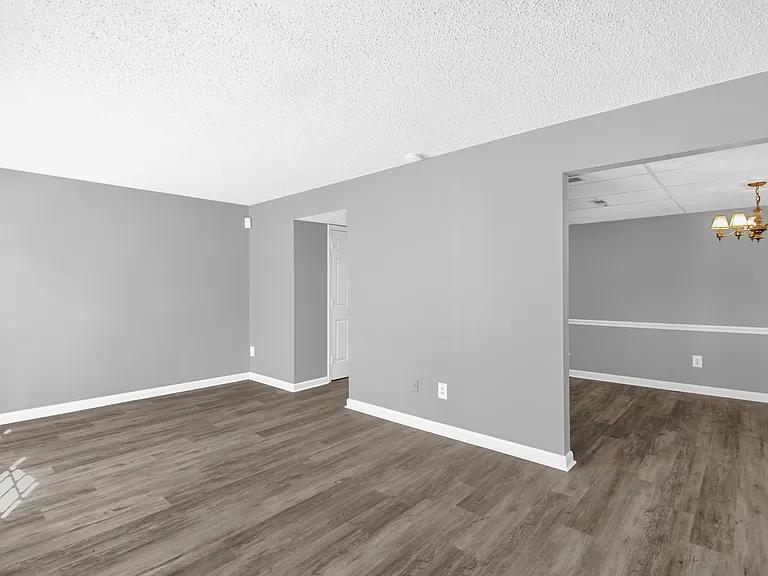 3317 Regents Park Ln #C — Photo 10