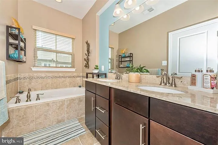 9162 Landon House Ln — Photo 33