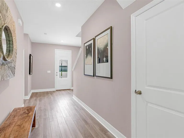 2729 Sanctuary Dr — Photo 4