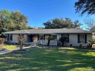 312 Silverthorn Rd, Gulf Breeze, FL 32561