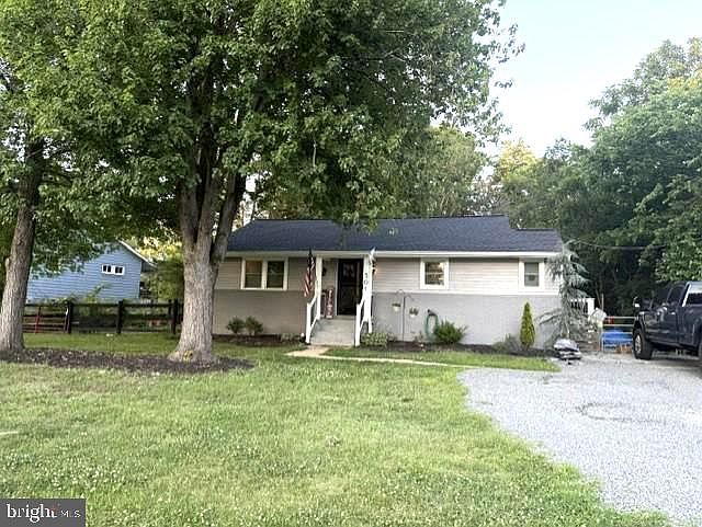 1st image of 301 N Duey Rd