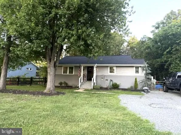 301 N Duey Rd, Remington, VA 22734