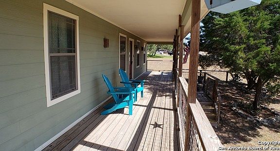 2nd image of 1834 Desiree St
