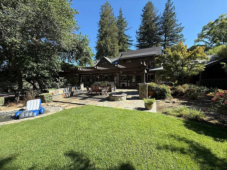 17624 Blanchard Dr — Photo 2