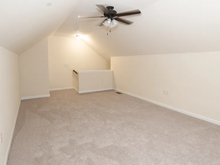 12 Skip Ln — Photo 26