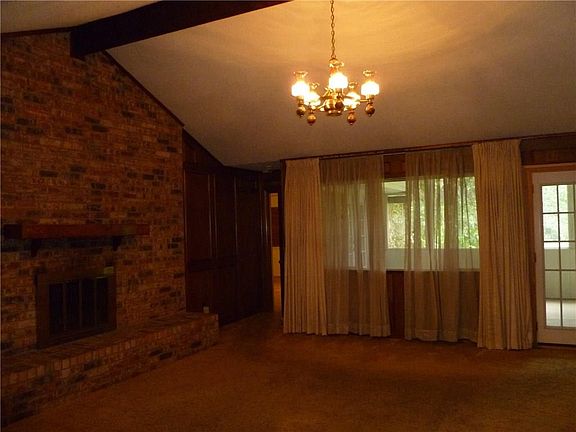 4th image of 725 Georgia Ave