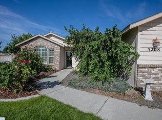 5208 Mockingbird Ct, West Richland, WA