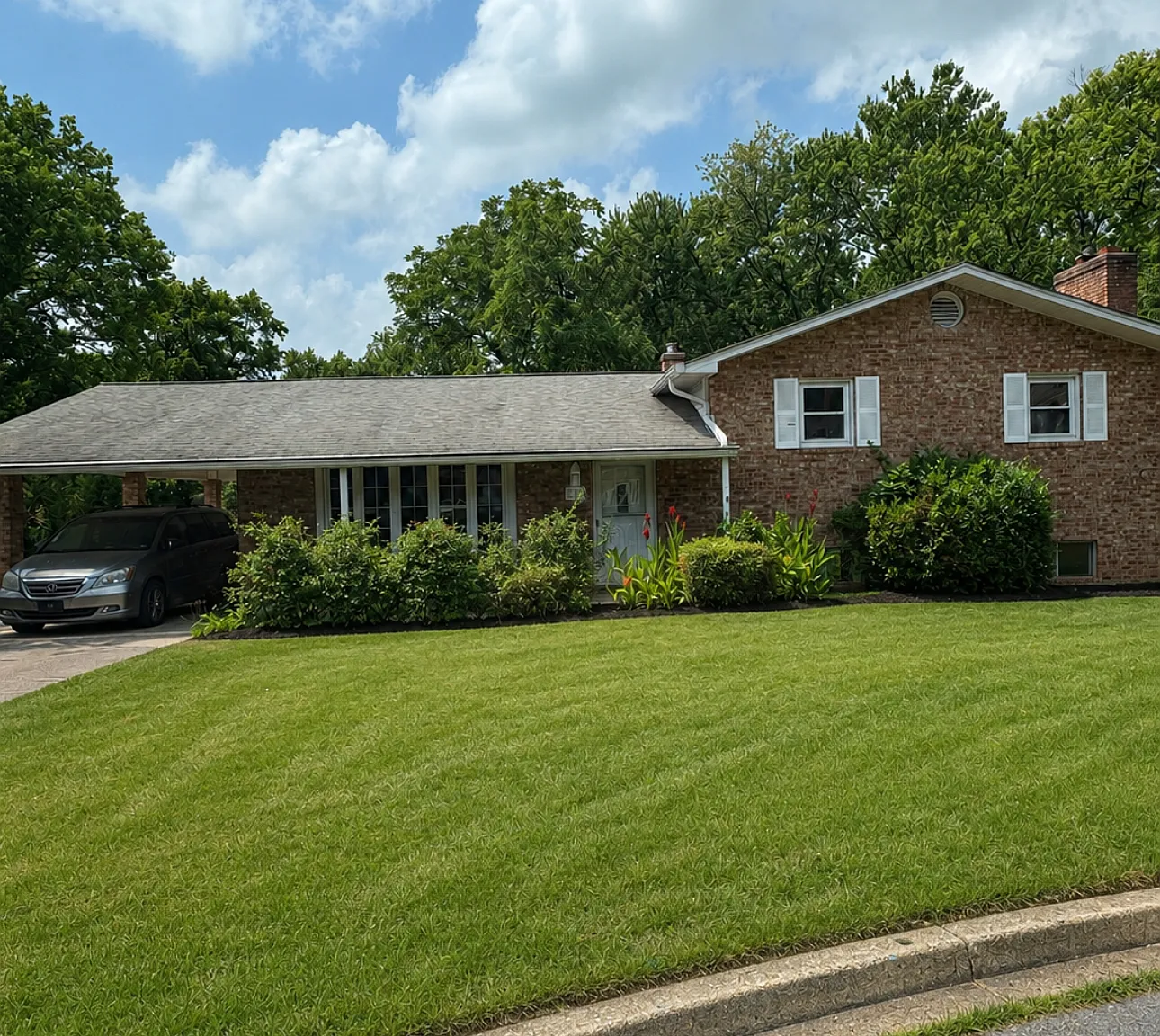 4 bed, 2600 sqft, $3,400 — Photo 1