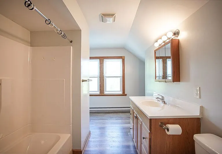 104-106 Madison St #3 — Photo 12
