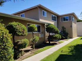 8130 W 83rd St, Playa Del Rey, CA