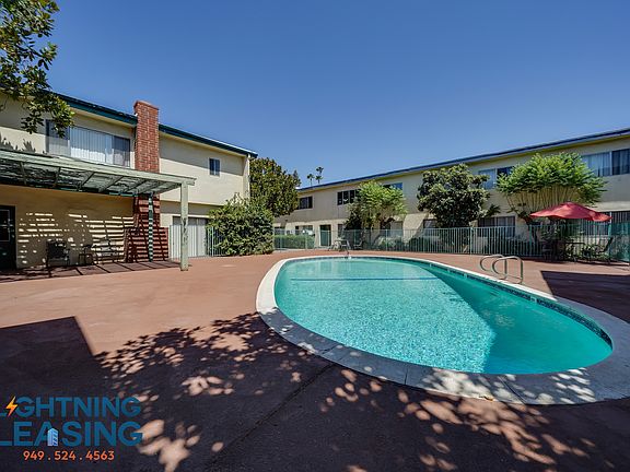 3rd image of 5133 Yarmouth Ave #25D