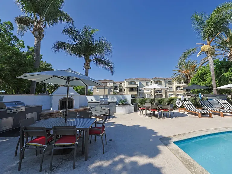 Allure at Camarillo — Photo 20