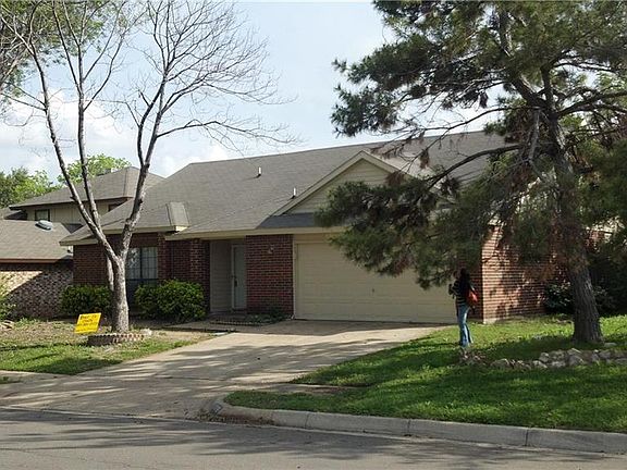 2nd image of 3109 Joymeadow Dr